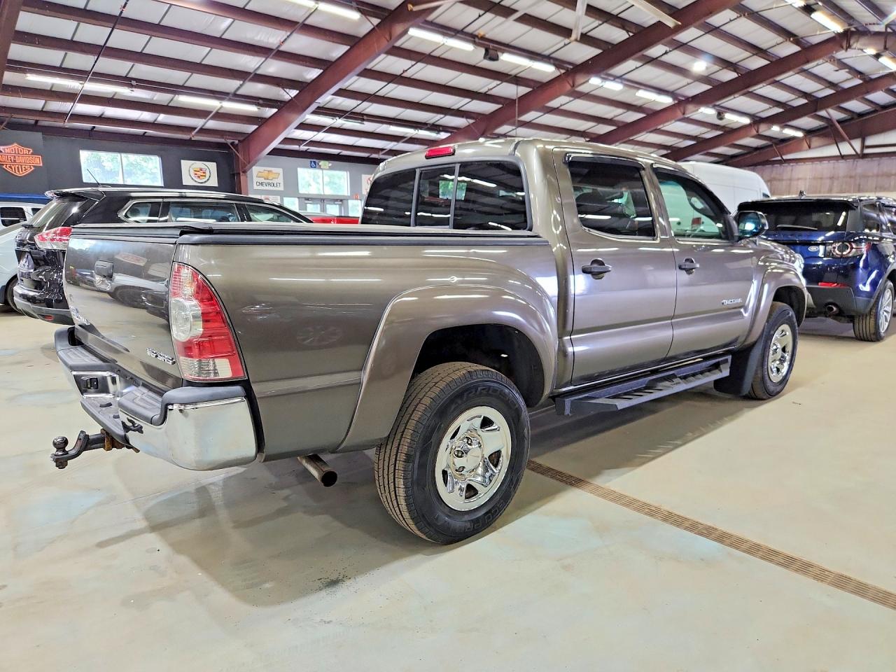 2013 Toyota Tacoma Double Cab Gray vin: 3TMLU4EN2DM127347