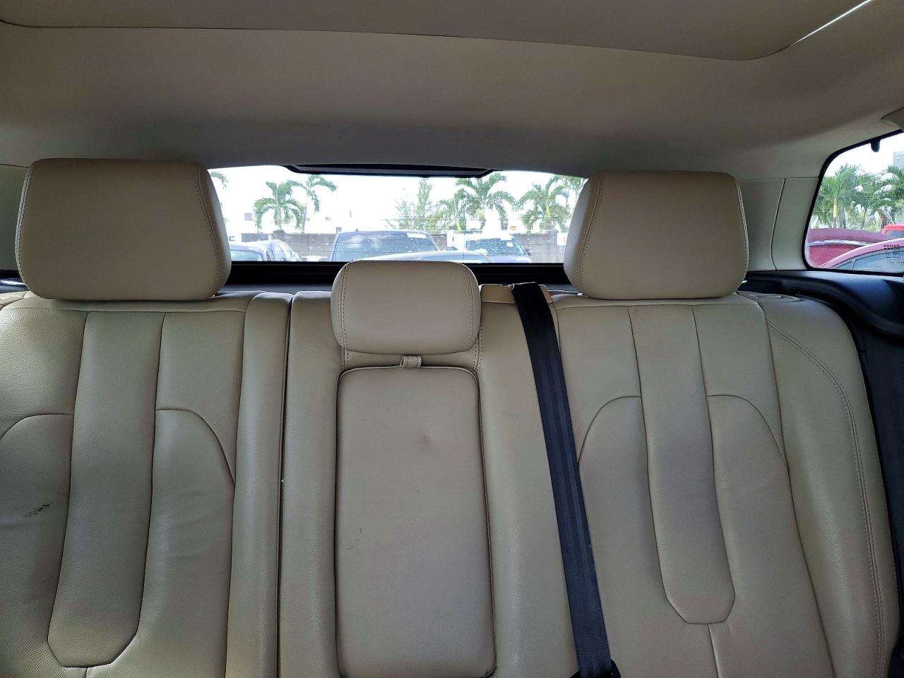 2015 Land Rover Range Rover Evoque Pure Premium Черный vin: SALVR2BG2FH992968