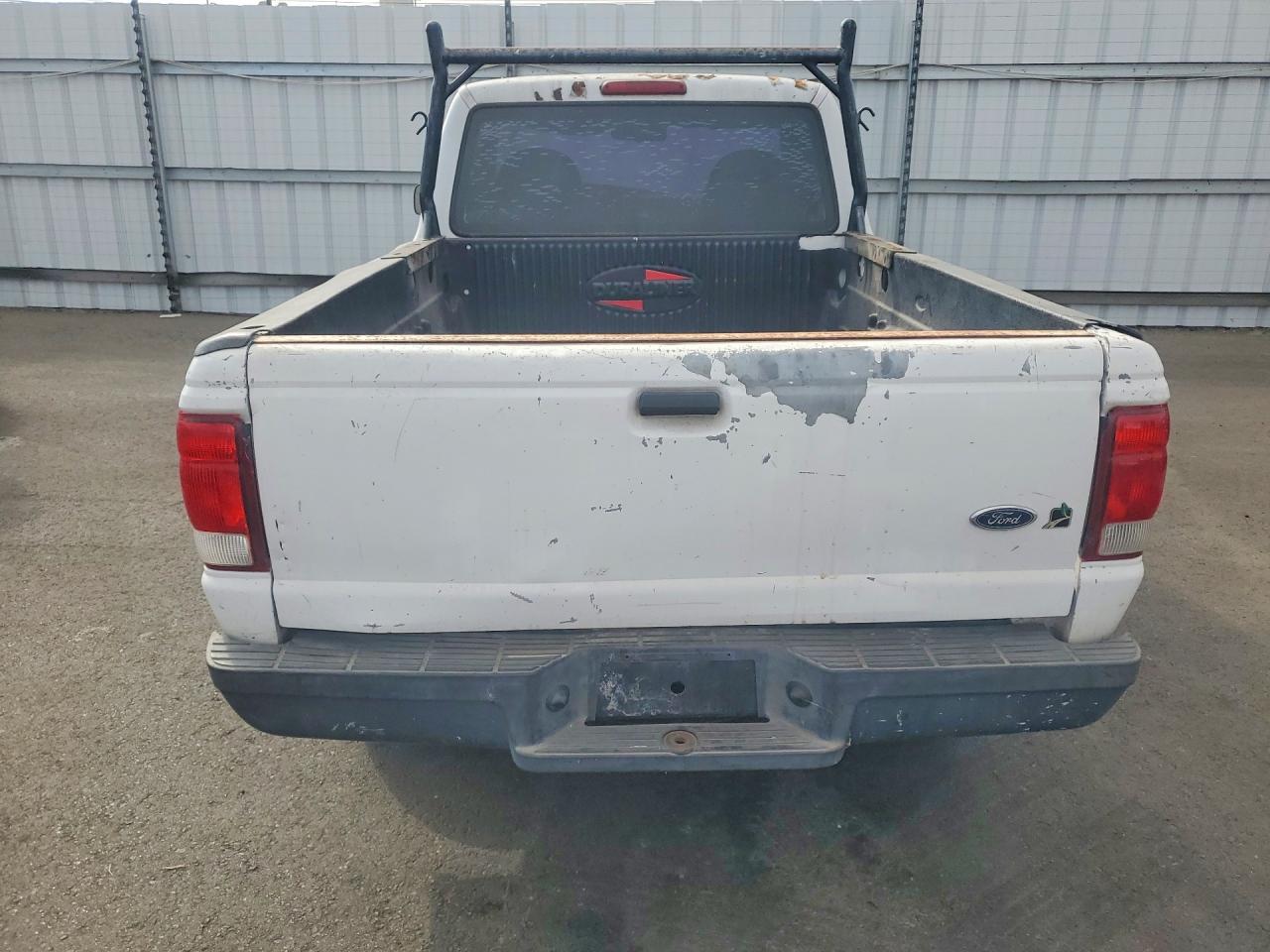 2000 Ford Ranger White vin: 1FTYR10V4YPB06853