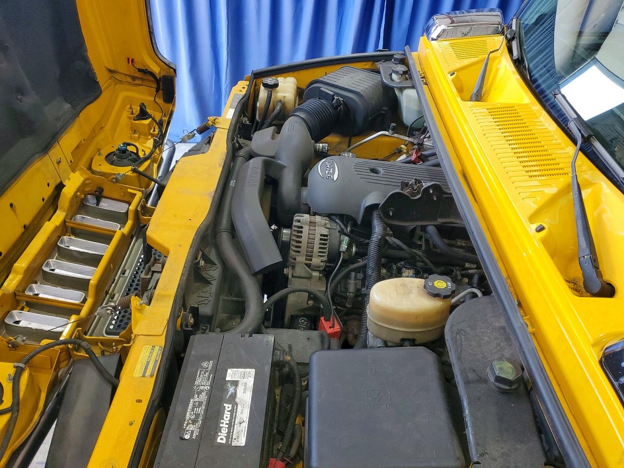 2003 Hummer H2 Yellow vin: 5GRGN23U83H141588