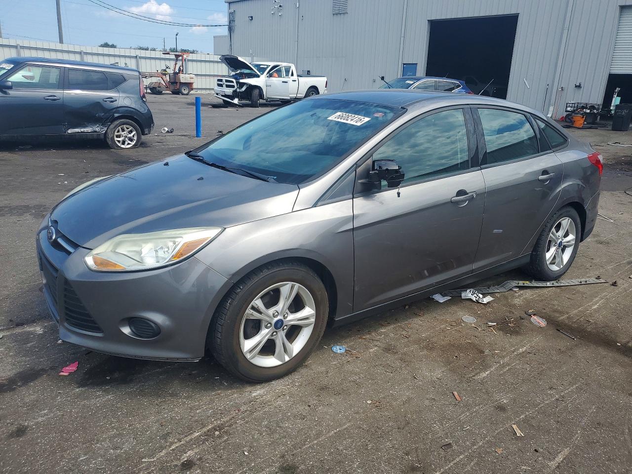 2014 Ford Focus Se Gray vin: 1FADP3F20EL228342