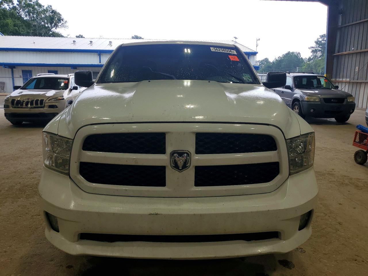 2016 Ram 1500 St White vin: 1C6RR6FG1GS405374