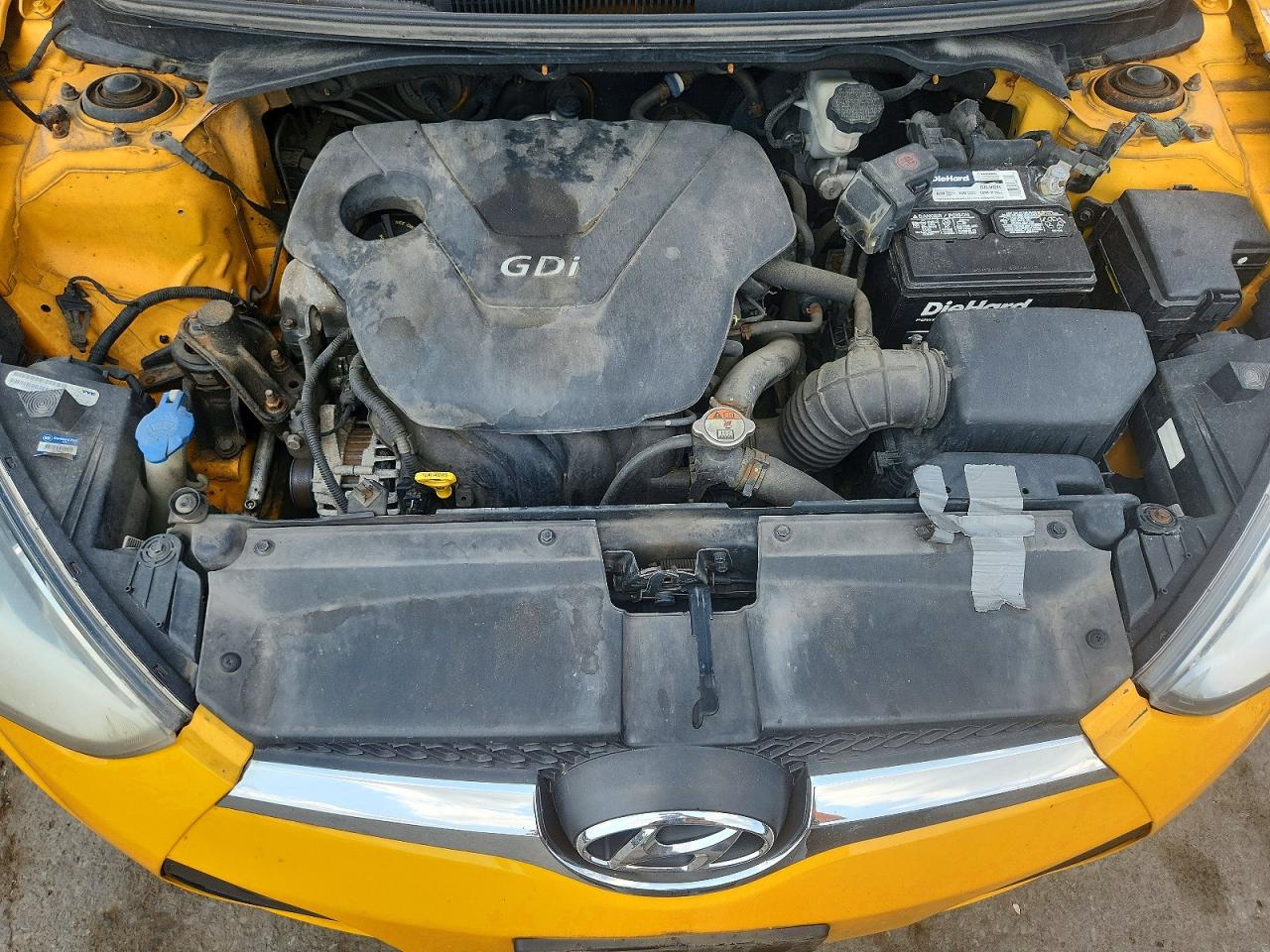 2012 Hyundai Veloster Base Yellow vin: KMHTC6AD8CU078348