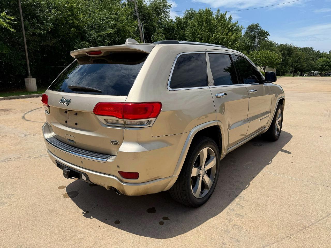 2012 Jeep Grand Cherokee Overland Gold vin: 1C4RJFCG9EC247913