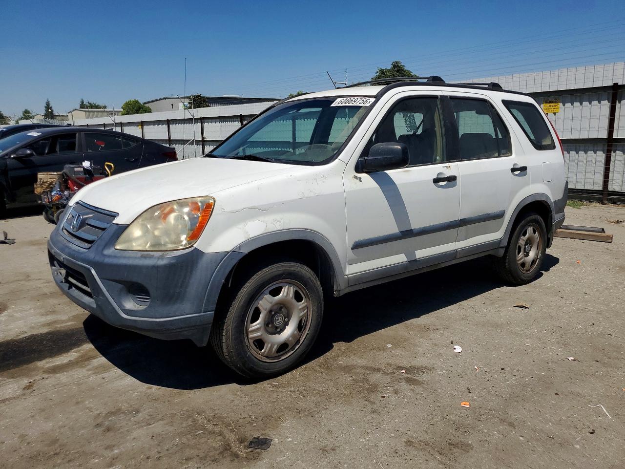2005 Honda Cr-v Lx White vin: JHLRD68595C020528