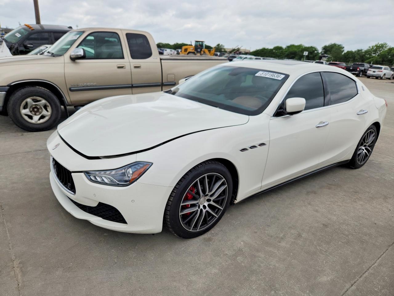 2014 Maserati Ghibli S White vin: ZAM57RTA3E1113173