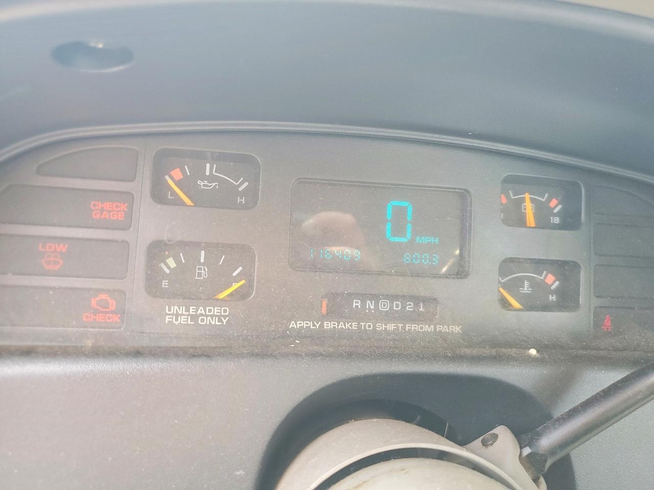 1996 Chevrolet Caprice Classic Cream vin: 1G1BL52W8TR187866