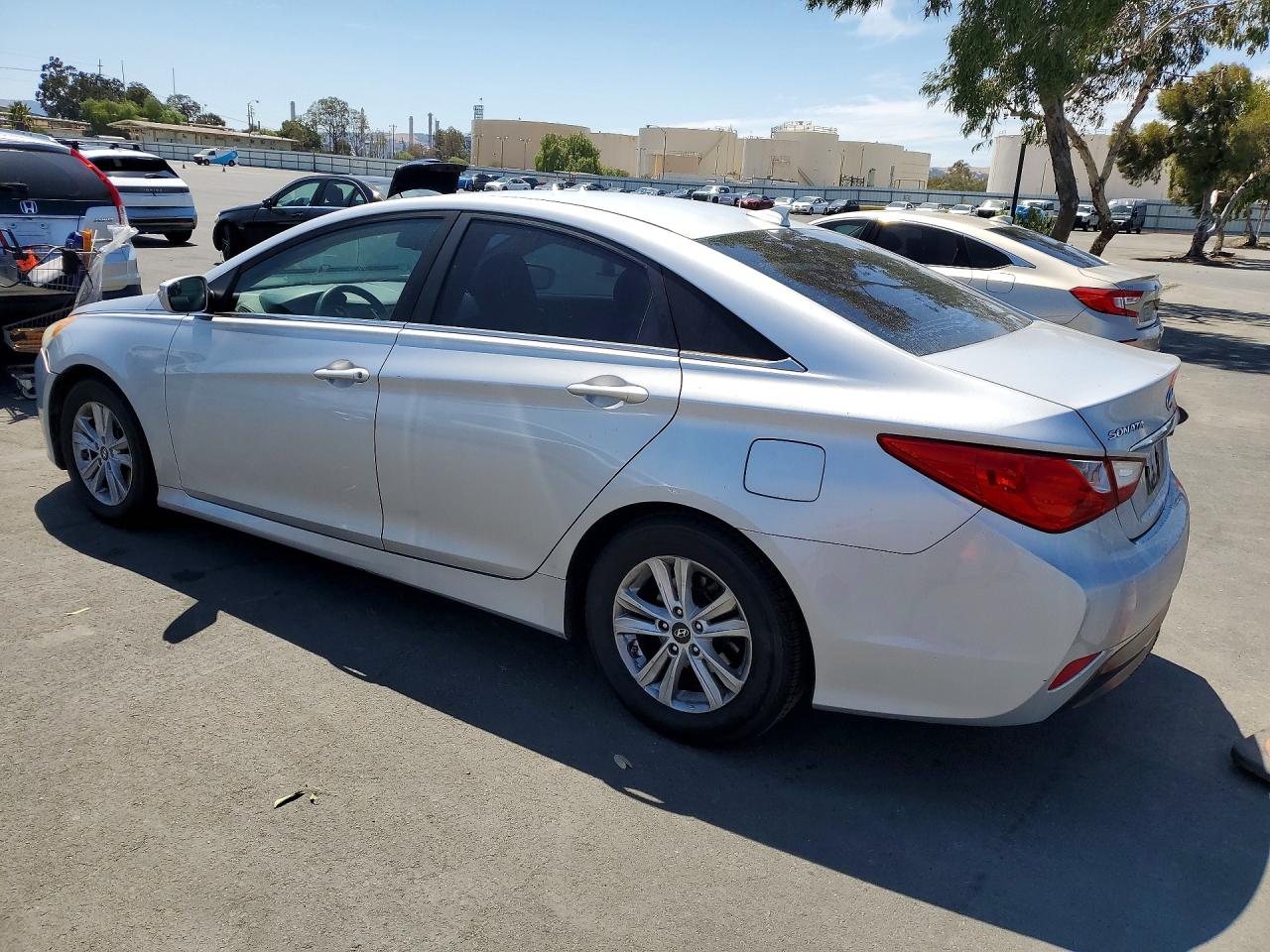 2014 Hyundai Sonata Gls Silver vin: 5NPEB4AC7EH935512