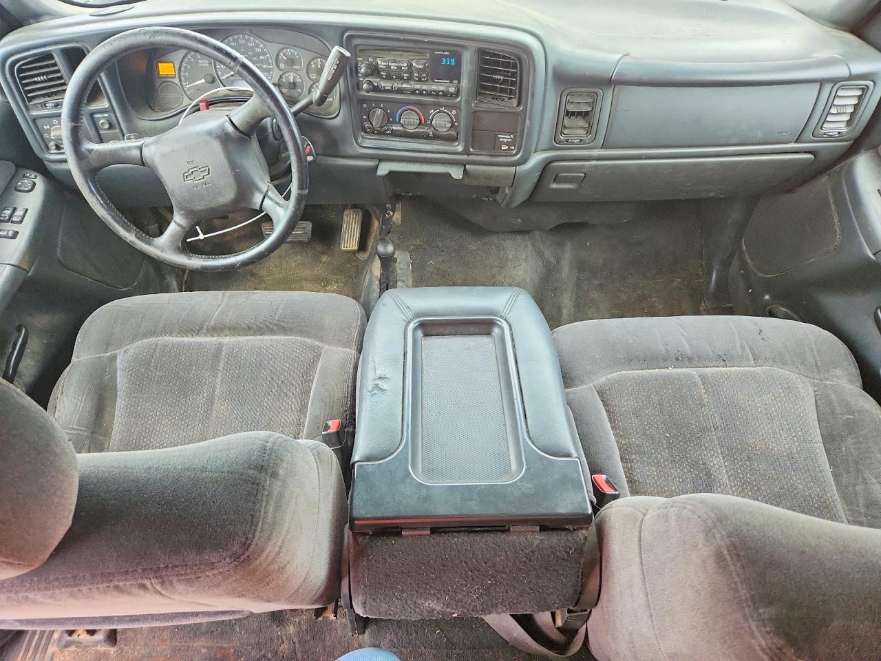 2001 Chevrolet Silverado K1500 Серебряный vin: 1GCEK19V31E315142