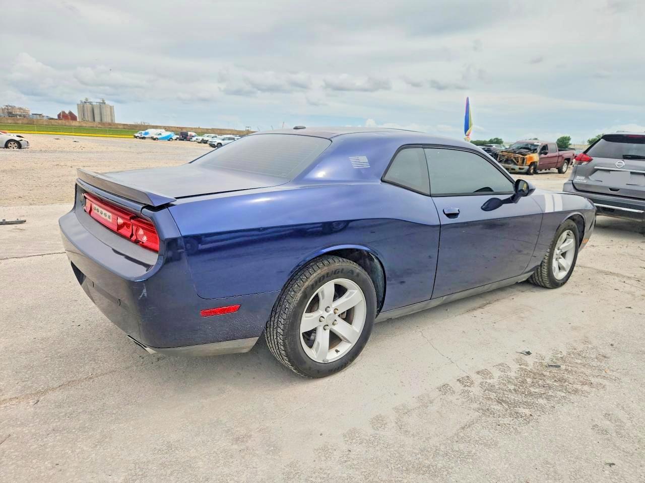 2014 Dodge Challenger R Blue vin: 2C3CDYBTXEH181896