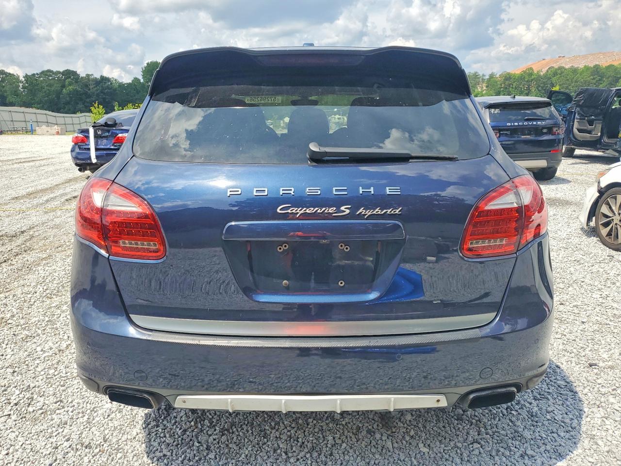 2011 Porsche Cayenne S Hybrid Blue vin: WP1AE2A2XBLA91716
