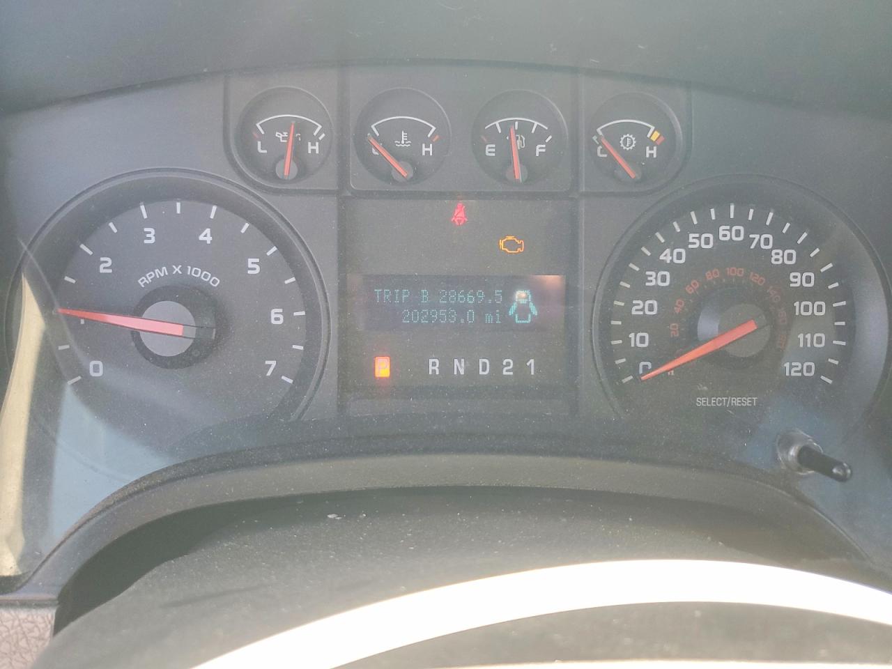 2010 Ford F150 White vin: 1FTMF1CW1AKE17137