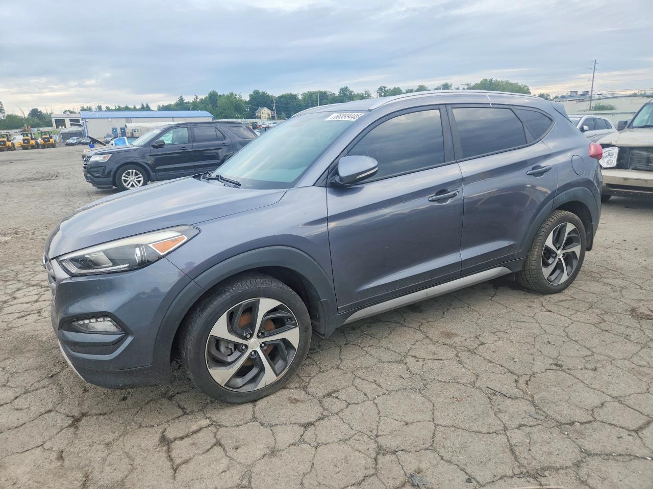 2017 Hyundai Tucson Sport Gray vin: KM8J3CA22HU265032
