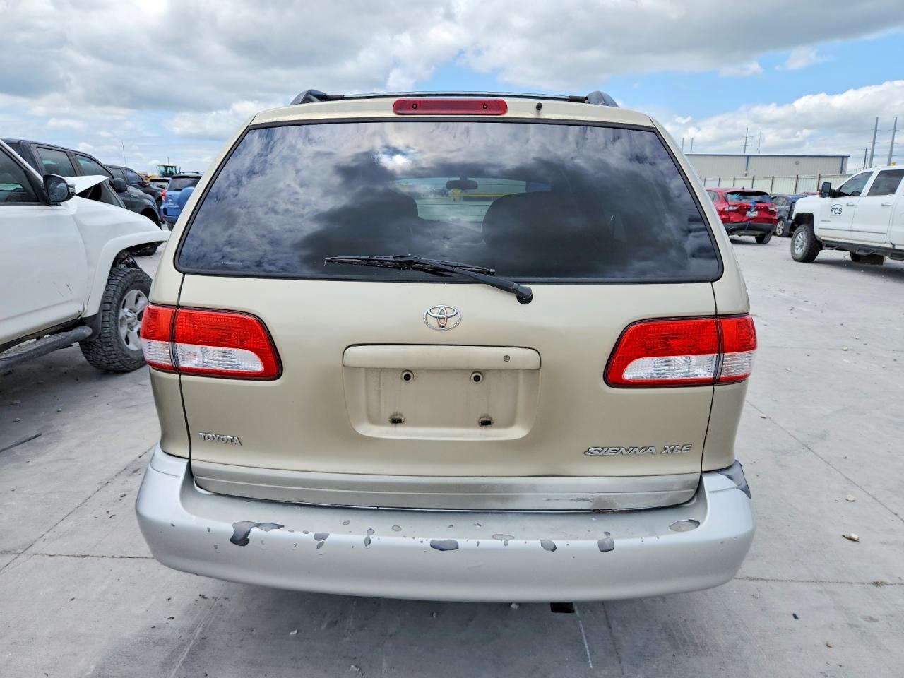 2001 Toyota Sienna Xle Gold vin: 4T3ZF13C91U370829