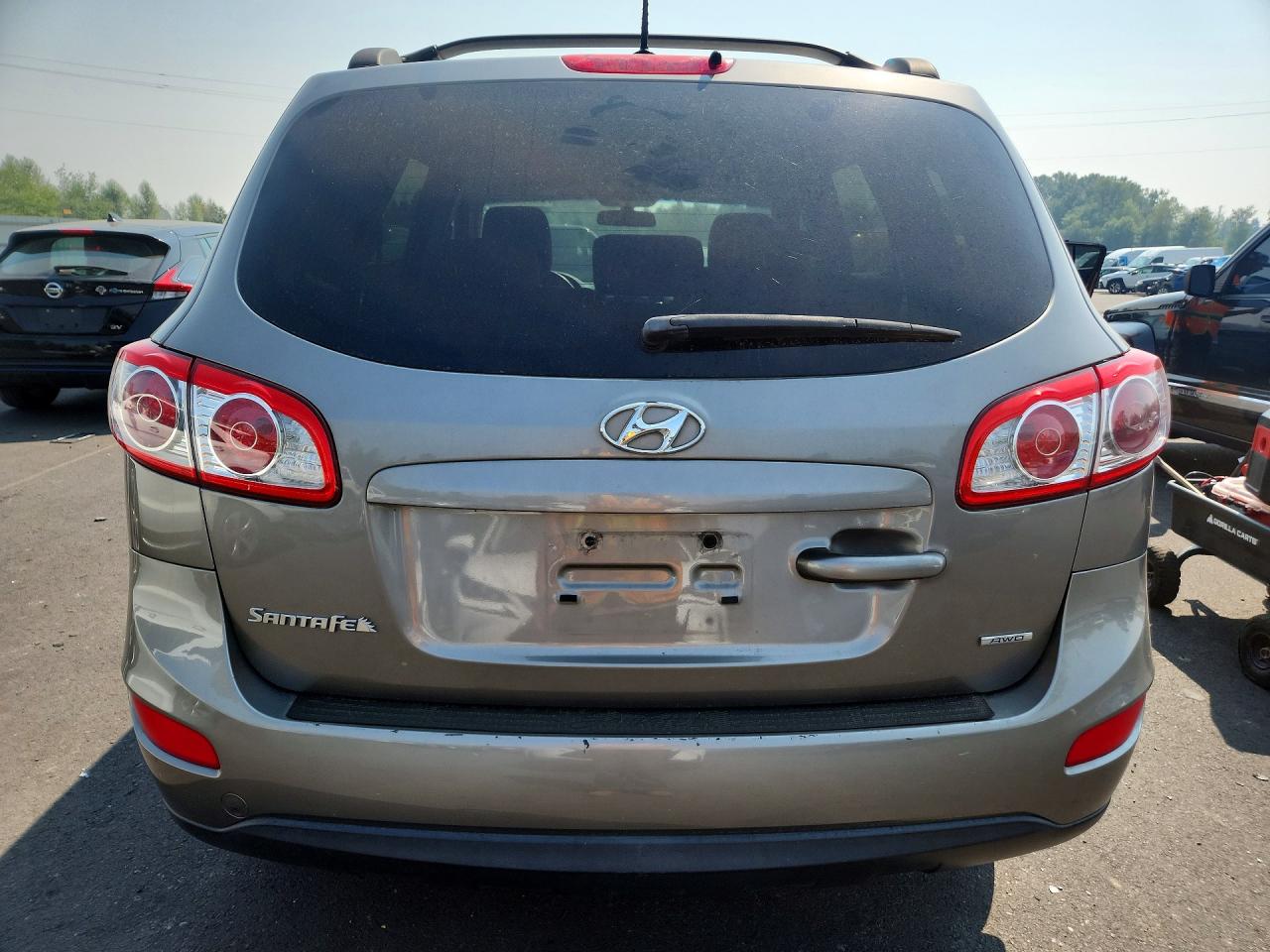 2012 Hyundai Santa Fe Gls Gray vin: 5XYZGDAB8CG154061