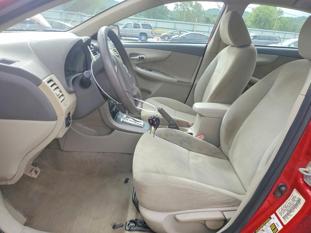 2010 Toyota Corolla Le Red vin: 1NXBU4EE9AZ225225