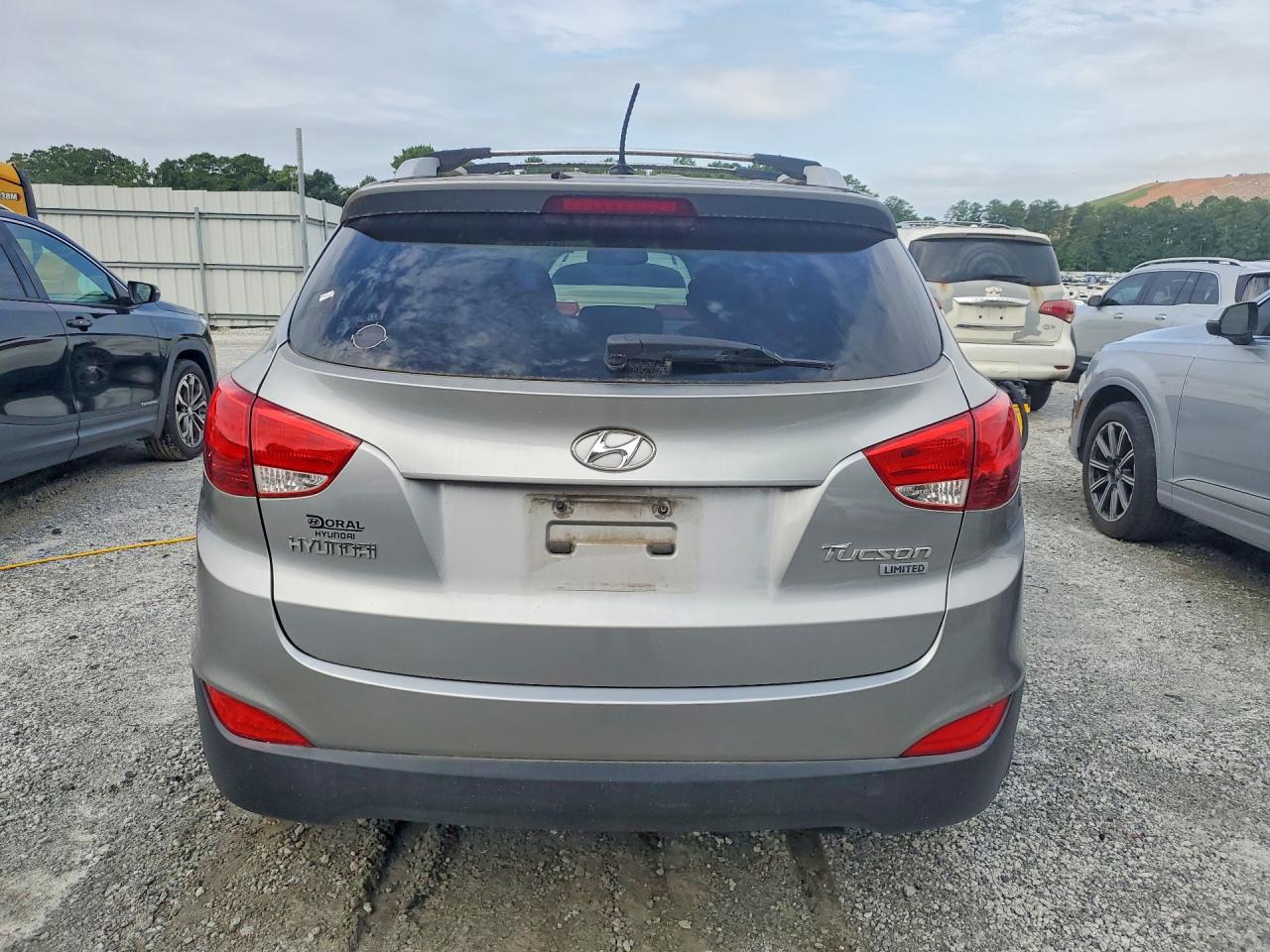 2012 Hyundai Tucson Limited Silver vin: KM8JU3ACXCU390116