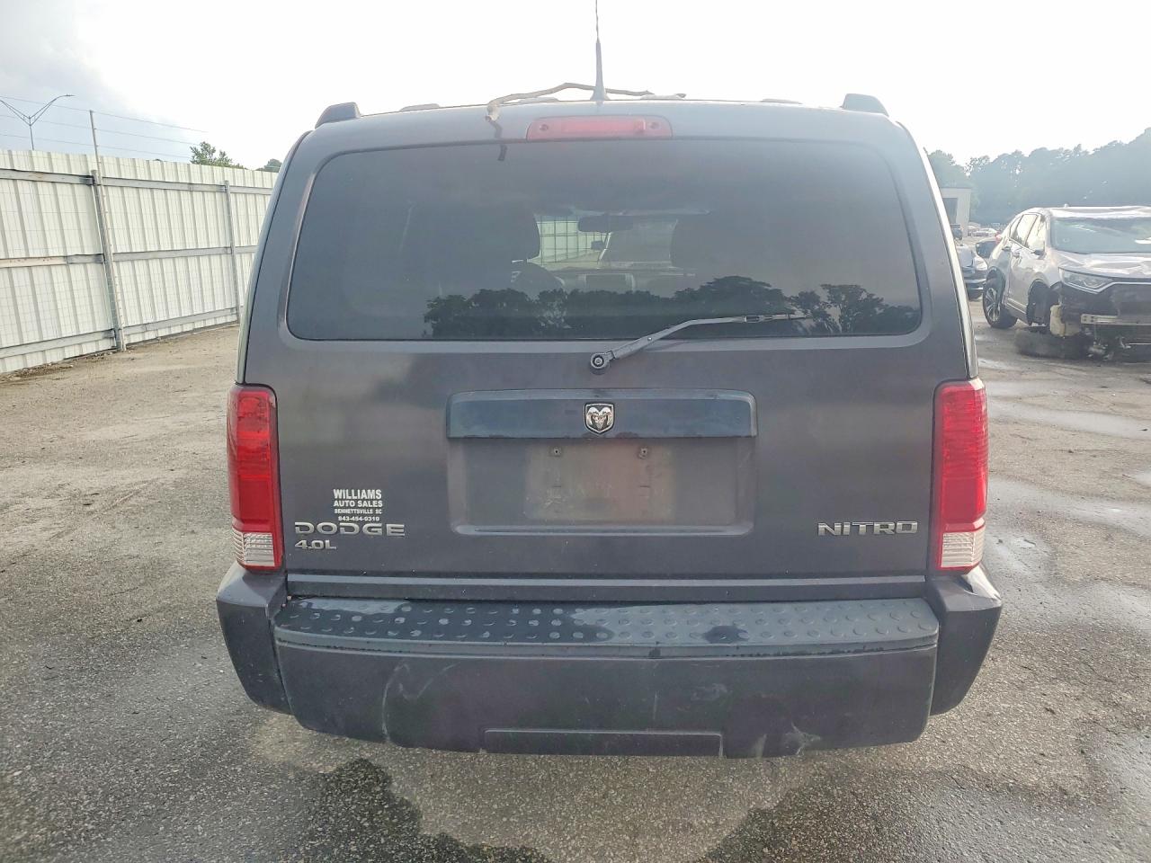 2011 Dodge Nitro Heat Black vin: 1D4PT4GX7BW500689