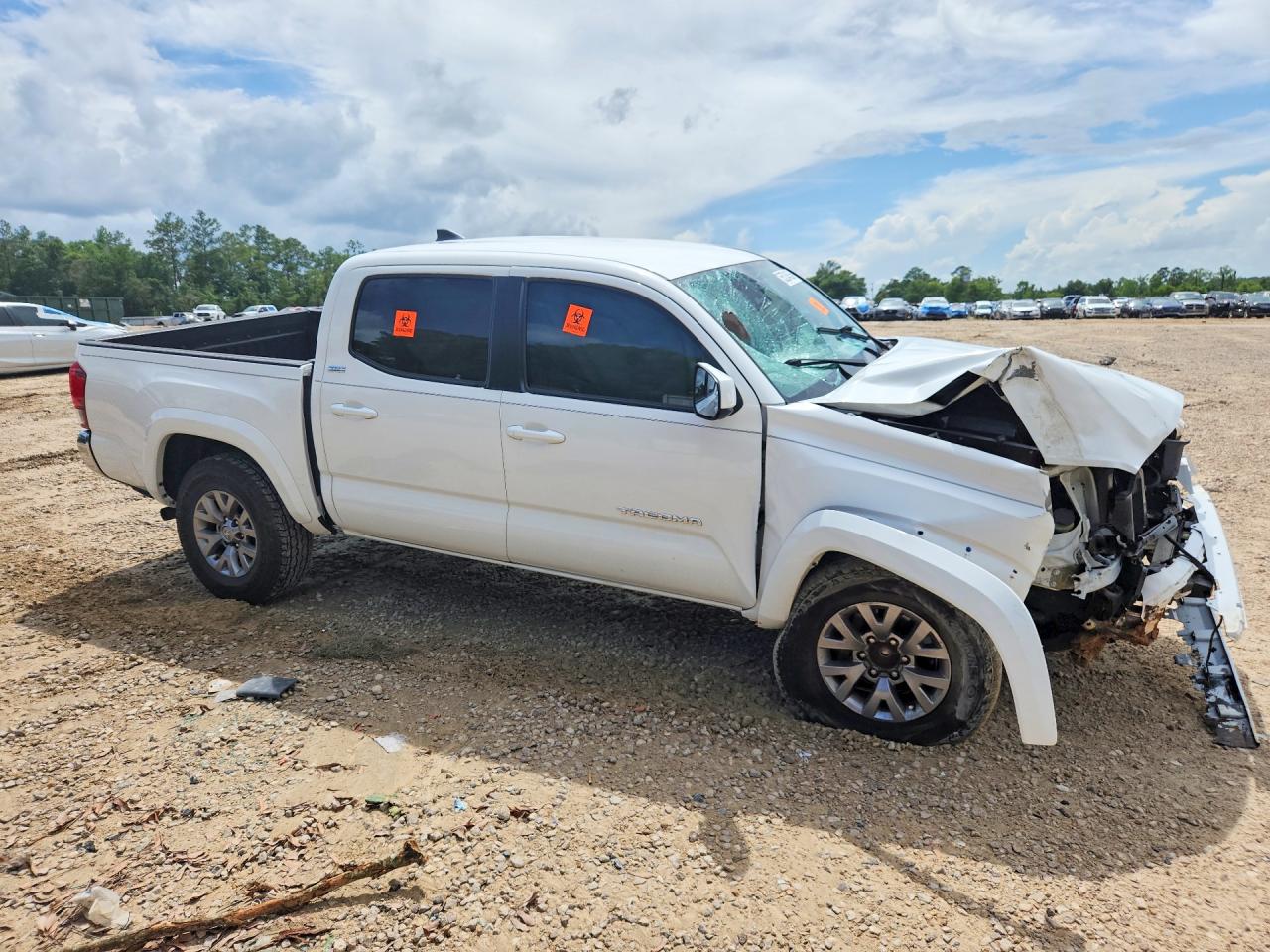 2019 Toyota Tacoma Sr5 V6 White vin: 5TFAZ5CNXKX075815