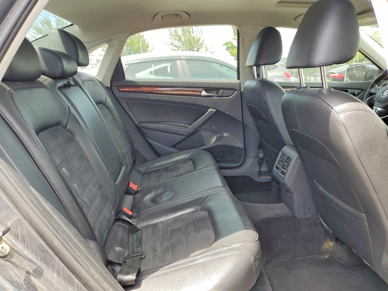 2013 Volkswagen Passat Sel Gray vin: 1VWCN7A34DC040714