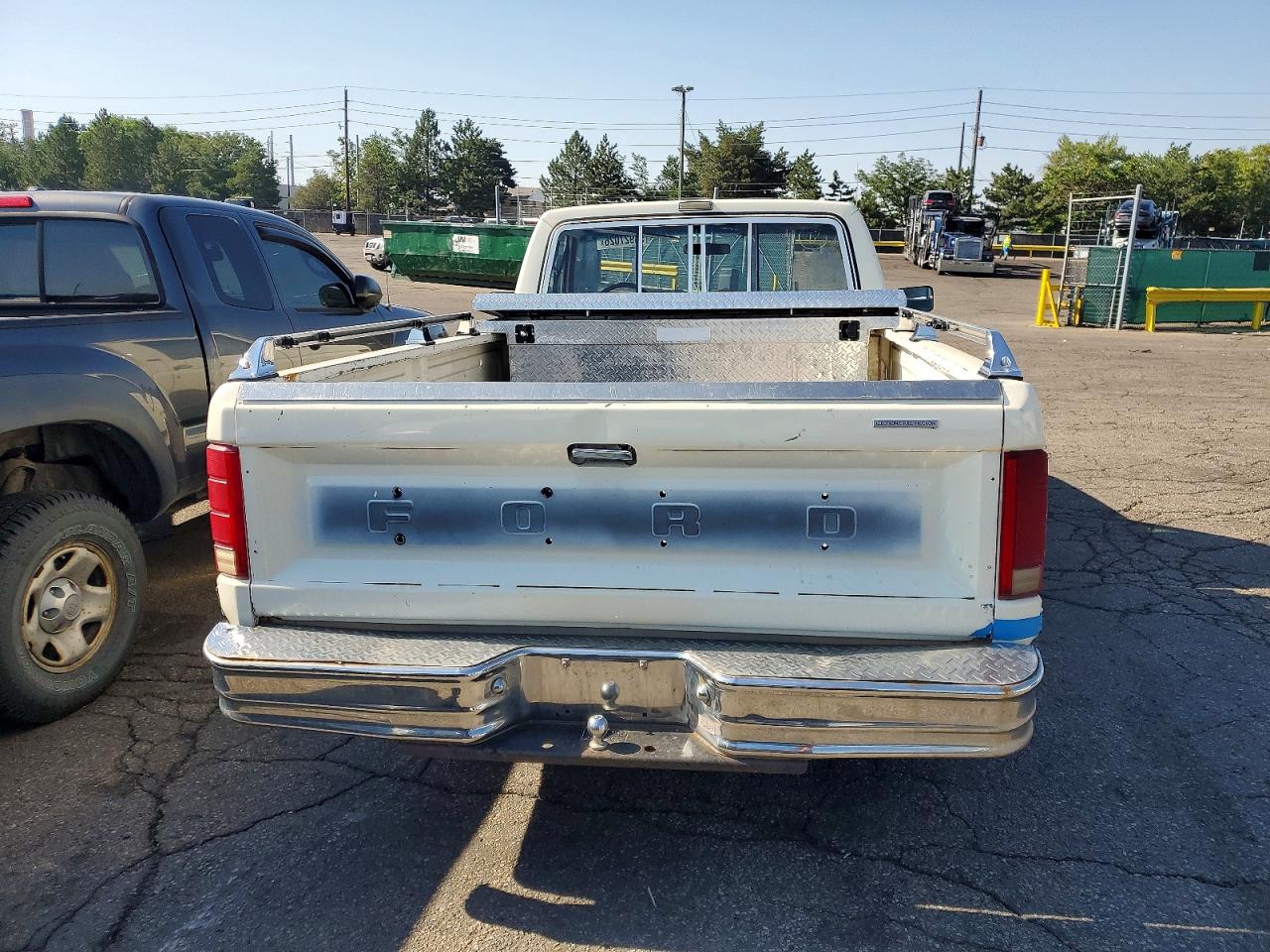 1986 Ford F150 White vin: 1FTDF15NXGPB15359