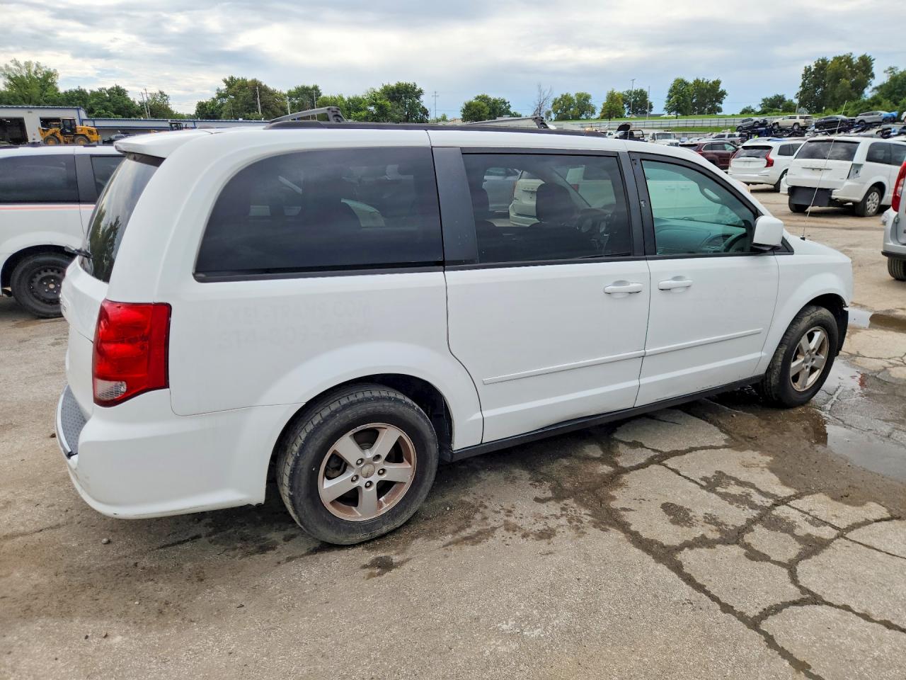 2013 Dodge Grand Caravan Sxt White vin: 2C4RDGCG3DR669212