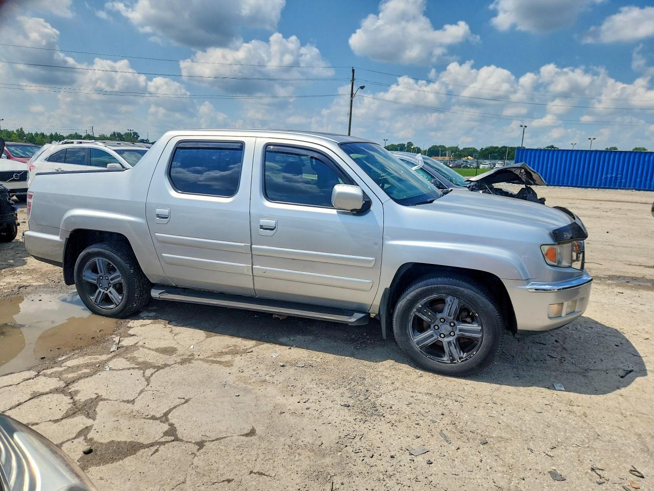 2011 Honda Ridgeline Rtl Silver vin: 5FPYK1F56BB004099
