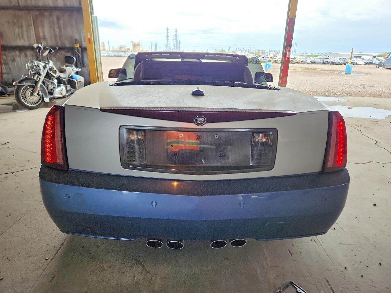 2005 Cadillac Xlr Blue vin: 1G6YV34A355603966