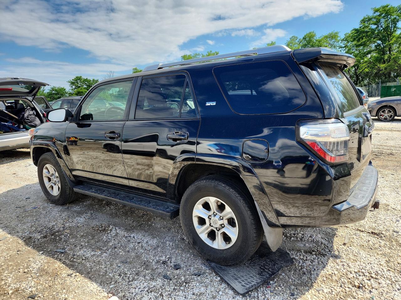 2014 Toyota 4runner Sr5 Black vin: JTEBU5JR7E5170076