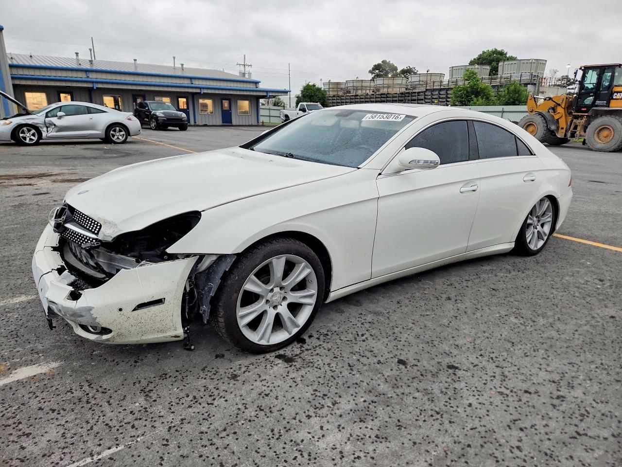 2008 Mercedes-benz Cls 550 White vin: WDDDJ72XX8A122362
