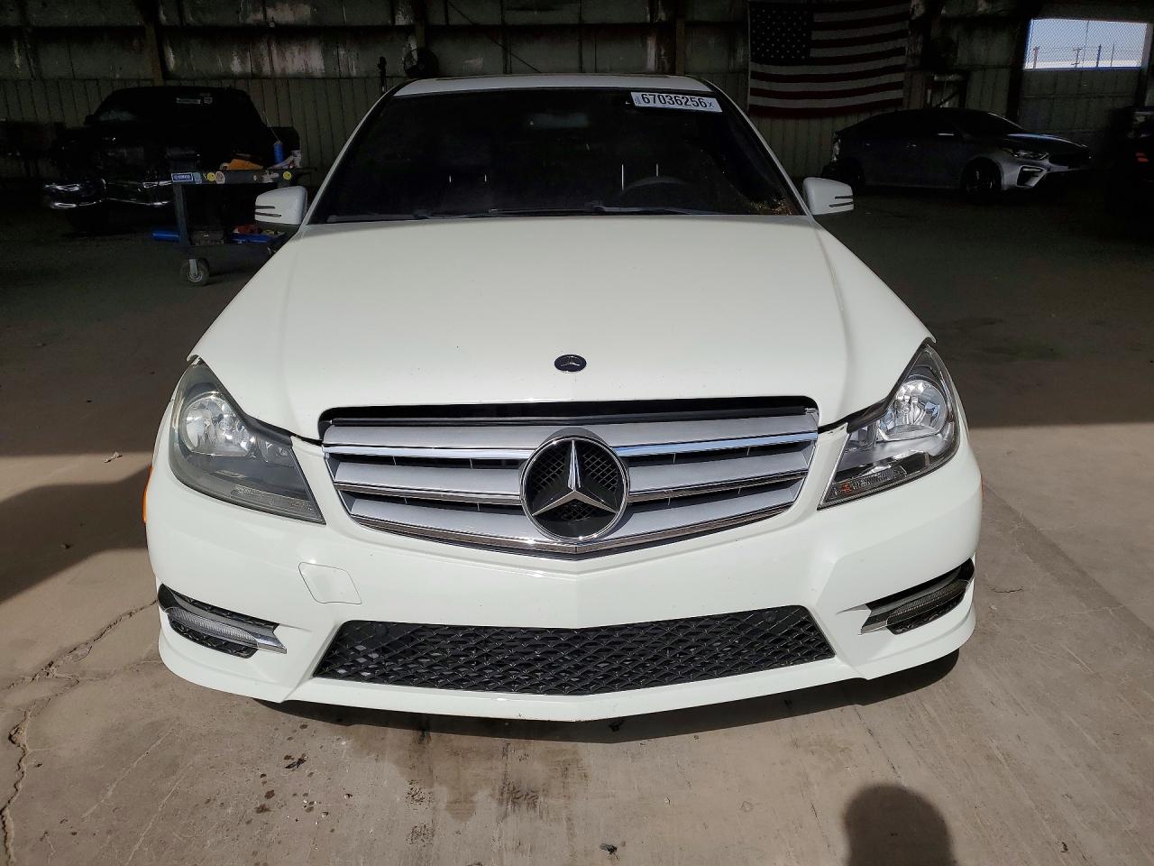 2012 Mercedes-benz C 250 Cream vin: WDDGF4HB4CR203540