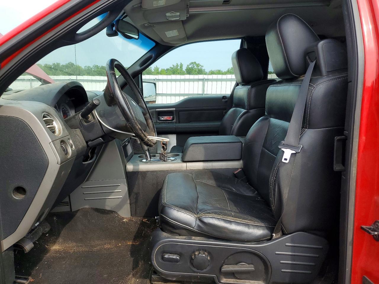 2005 Ford F150 Red vin: 1FTPX145X5FB75995