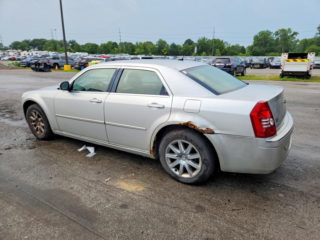 2008 Chrysler 300 Limited Silver vin: 2C3KA33G08H152470
