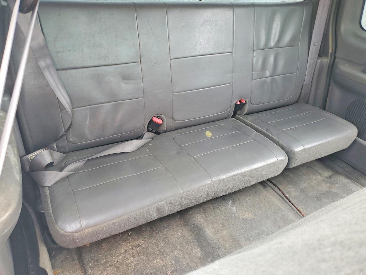 2002 Ford F150 Gray vin: 1FTRX18W42NB58994