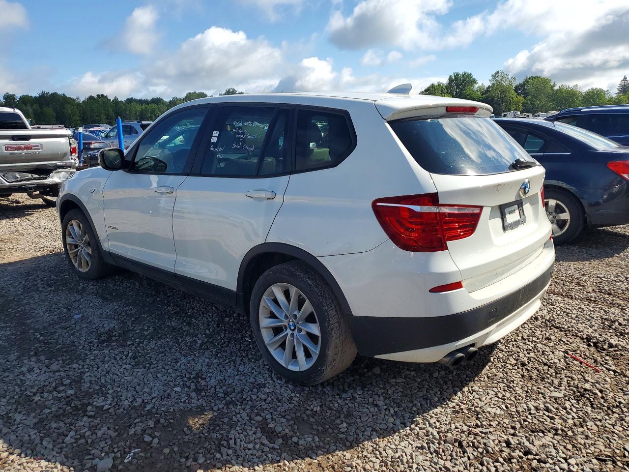 2013 Bmw X3 Xdrive28i White vin: 5UXWX9C56D0A25297