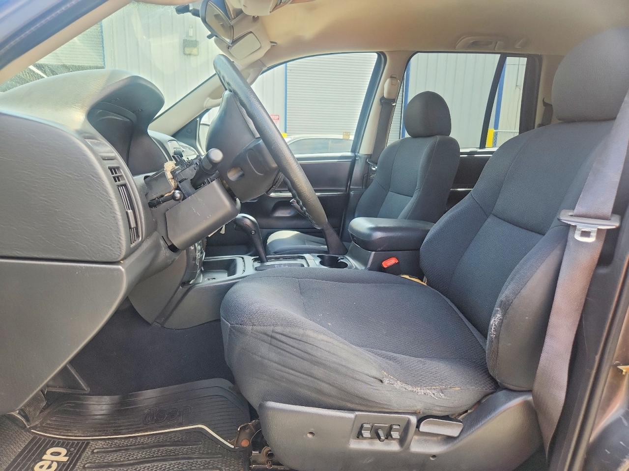 2003 Jeep Grand Cherokee Laredo Gray vin: 1J4GX48S93C604859