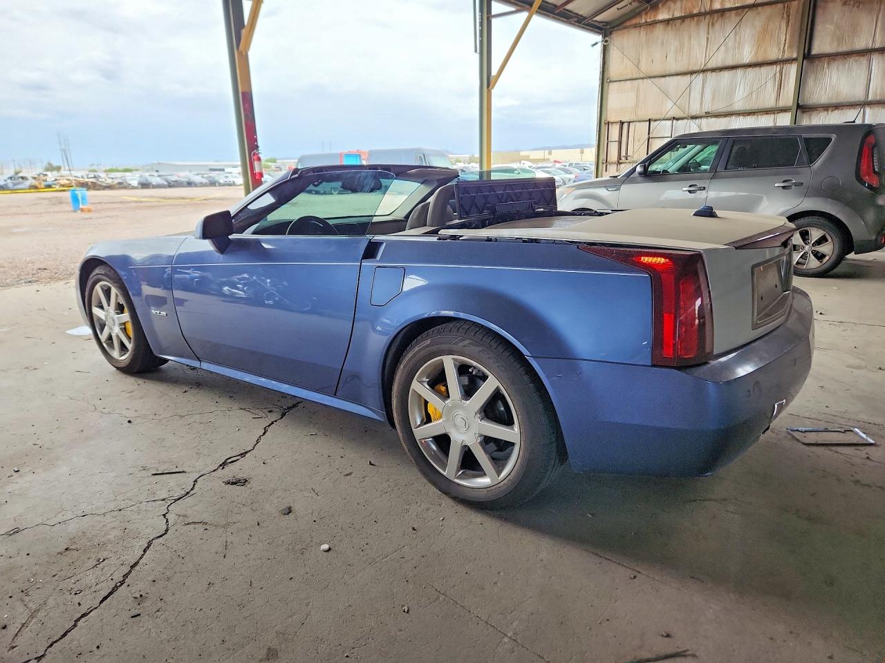 2005 Cadillac Xlr Blue vin: 1G6YV34A355603966