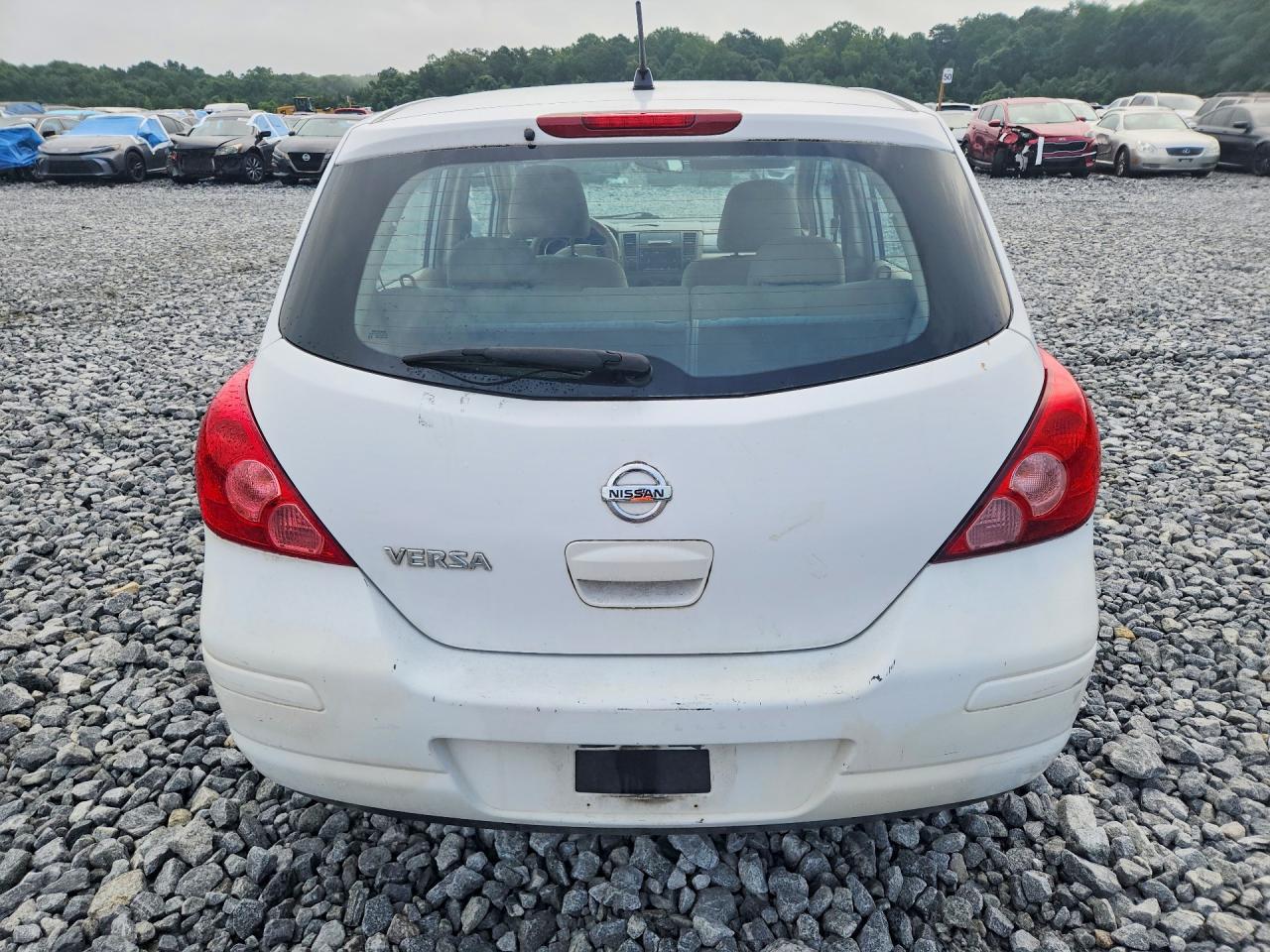 2008 Niss Versa S White vin: 3N1BC13E38L427509