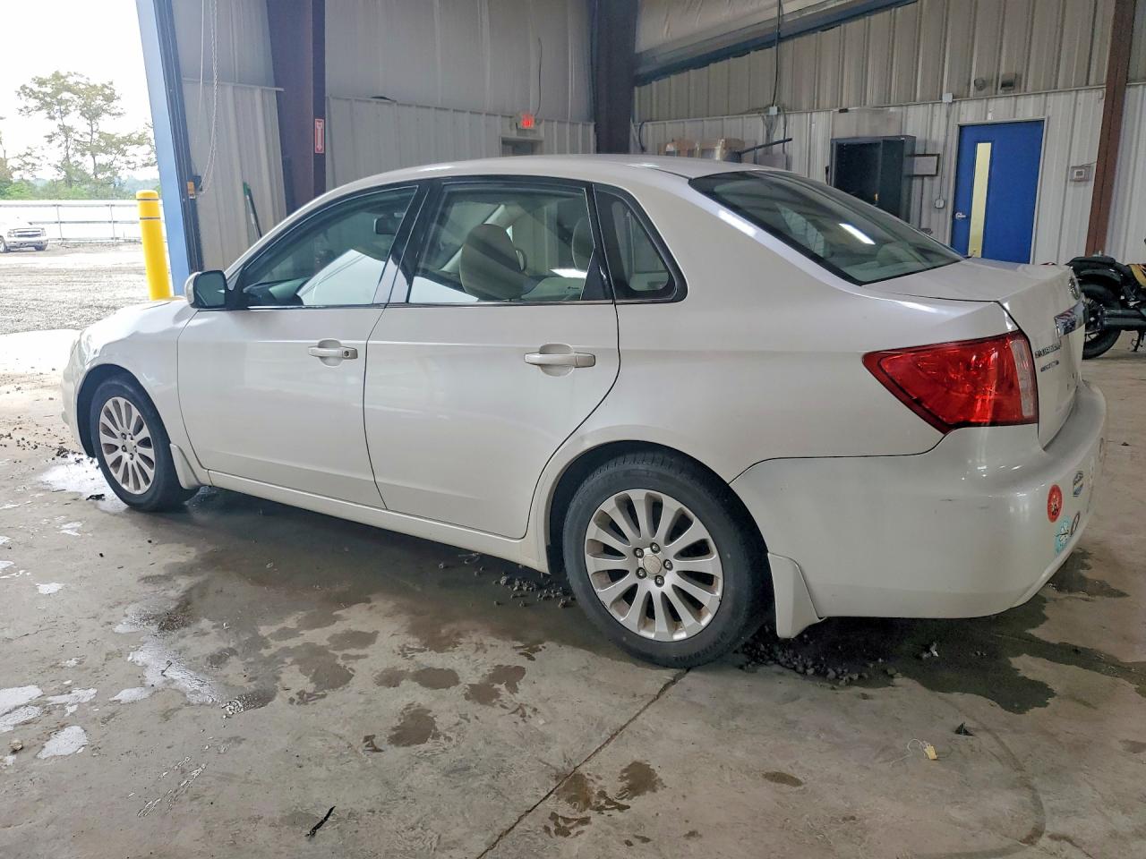 2010 Subaru Impreza 2.5i Premium White vin: JF1GE6B66AH503416
