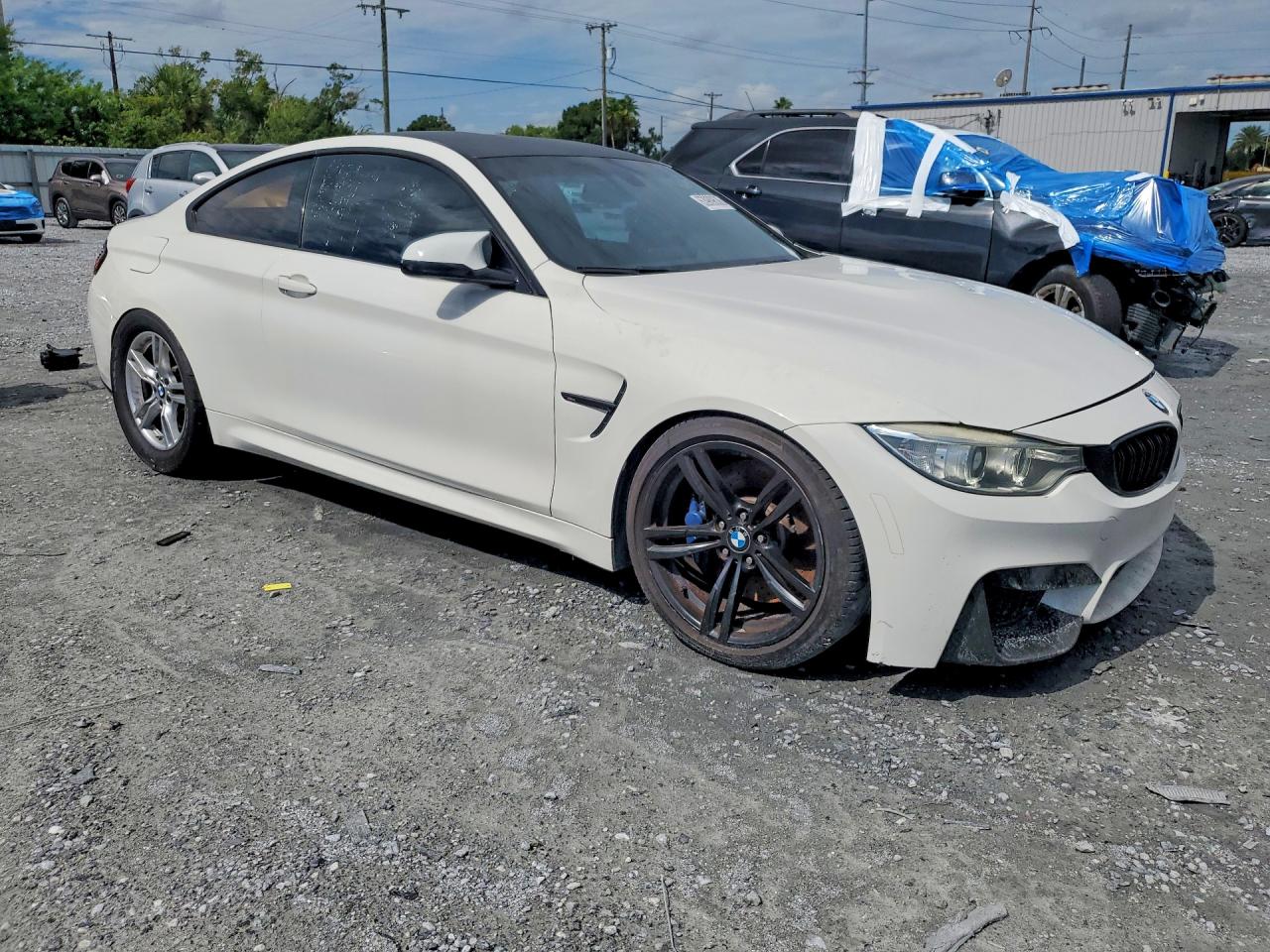 2015 Bmw M4 White vin: WBS3R9C59FK333107
