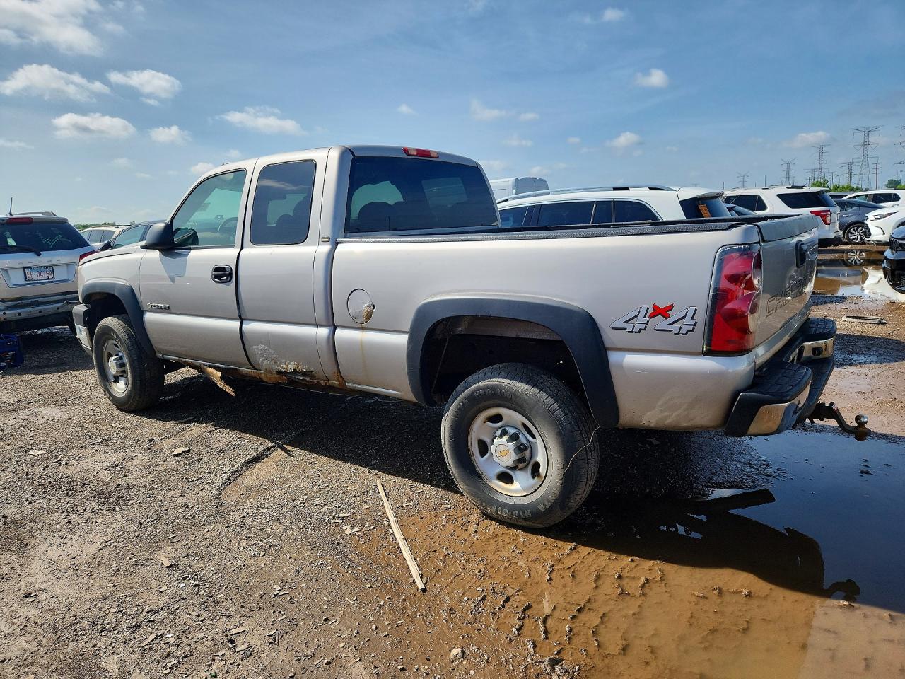 2005 Chevrolet Silverado K2500 Heavy Duty Бежевый vin: 1GCHK29U65E206397