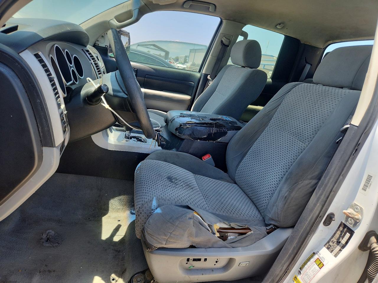 2008 Toyota Tundra Sr5 White vin: 5TBBT54148S459369