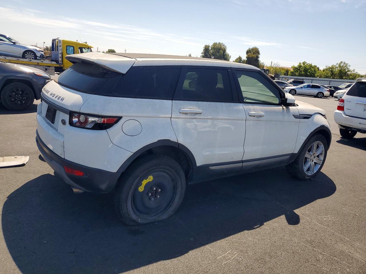 2015 Land Rover Range Rover Evoque Pure Plus Белый vin: SALVP2BG9FH076133