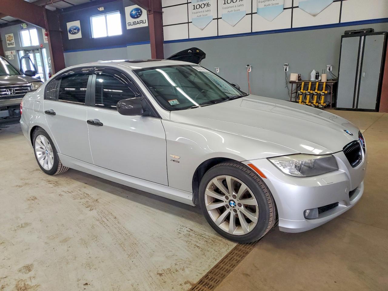 2011 Bmw 328 Xi Silver vin: WBAPK7C57BF086039
