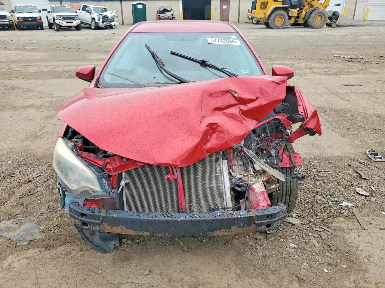 2015 Toyota Corolla Le Red vin: 2T1BURHE1FC376688