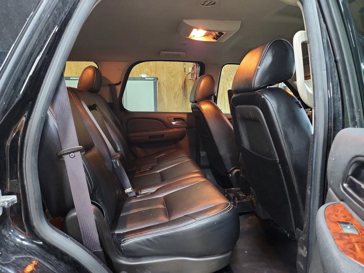 2014 Gmc Yukon Sle Black vin: 1GKS2AE02ER113084