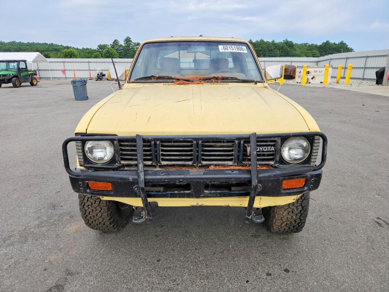 1979 Toyota Truck Yellow vin: RN4701394