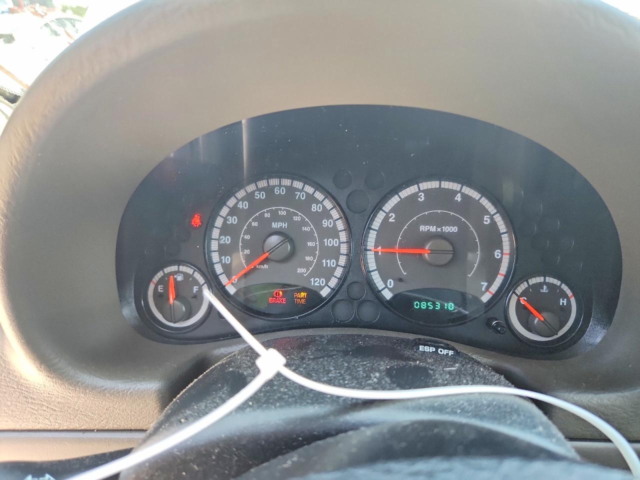 2006 Jeep Liberty Sport Золотой vin: 1J4GL48K76W241637