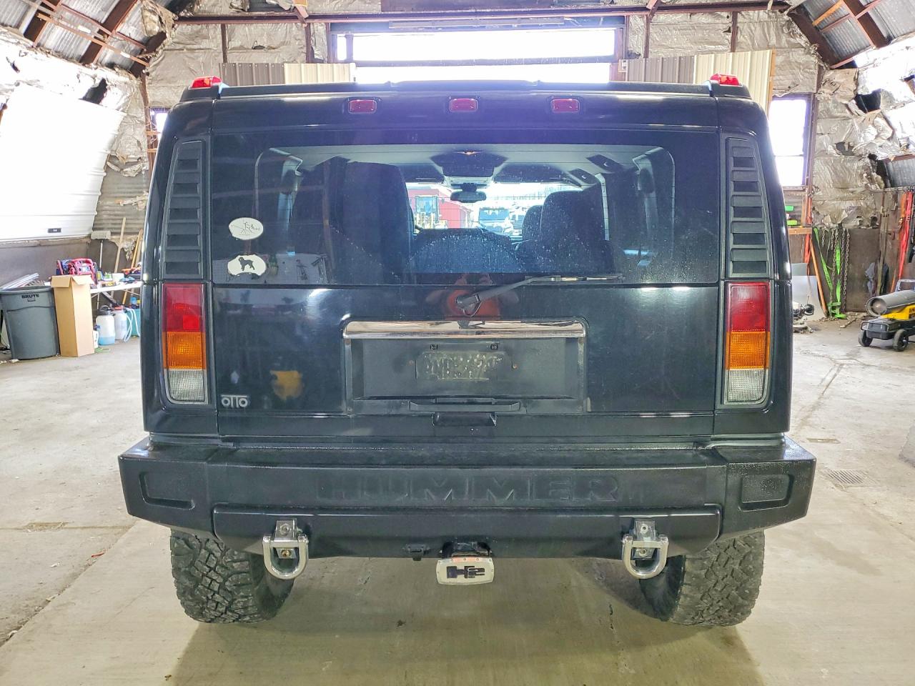 2004 Hummer H2 Black vin: 5GRGN23U74H107367