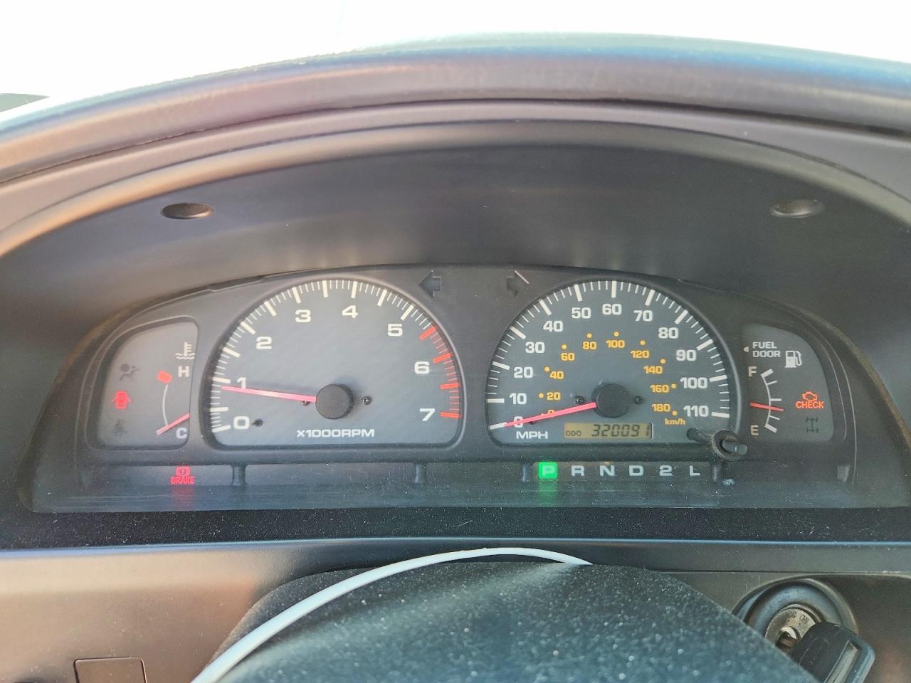 2000 Toyota 4runner Base White vin: JT3GM84RXY0065657